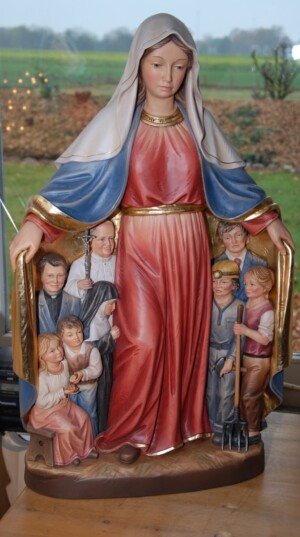 Schutzmantel Madonna